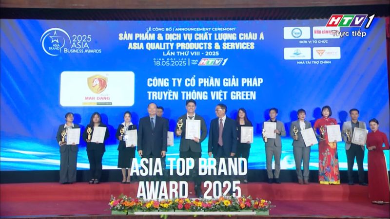 hinh-anh-dat-danh-hieu-san-pham-&-dich-vu-chat-luong-chau-a